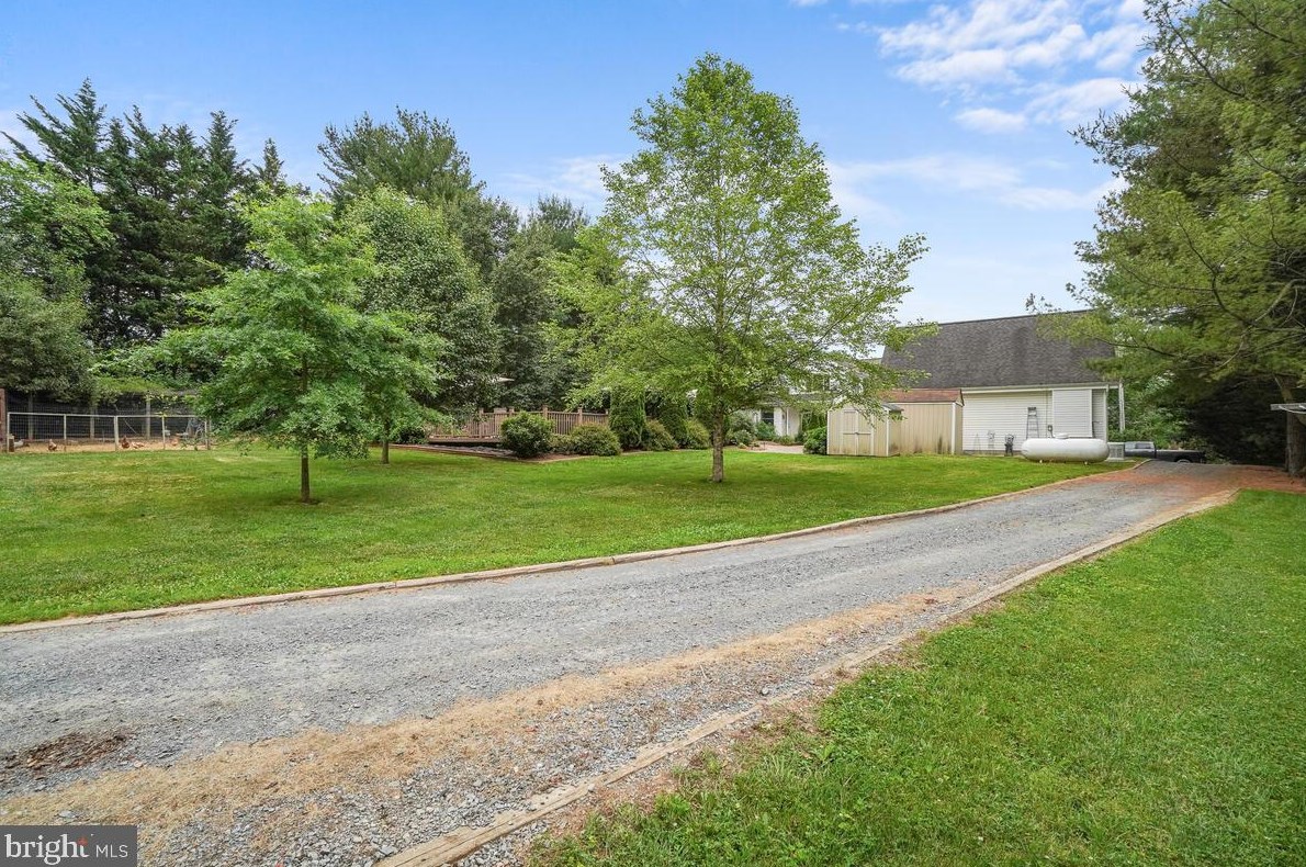 4304 Bartholows Rd, Mount Airy MD  21771-4916 exterior