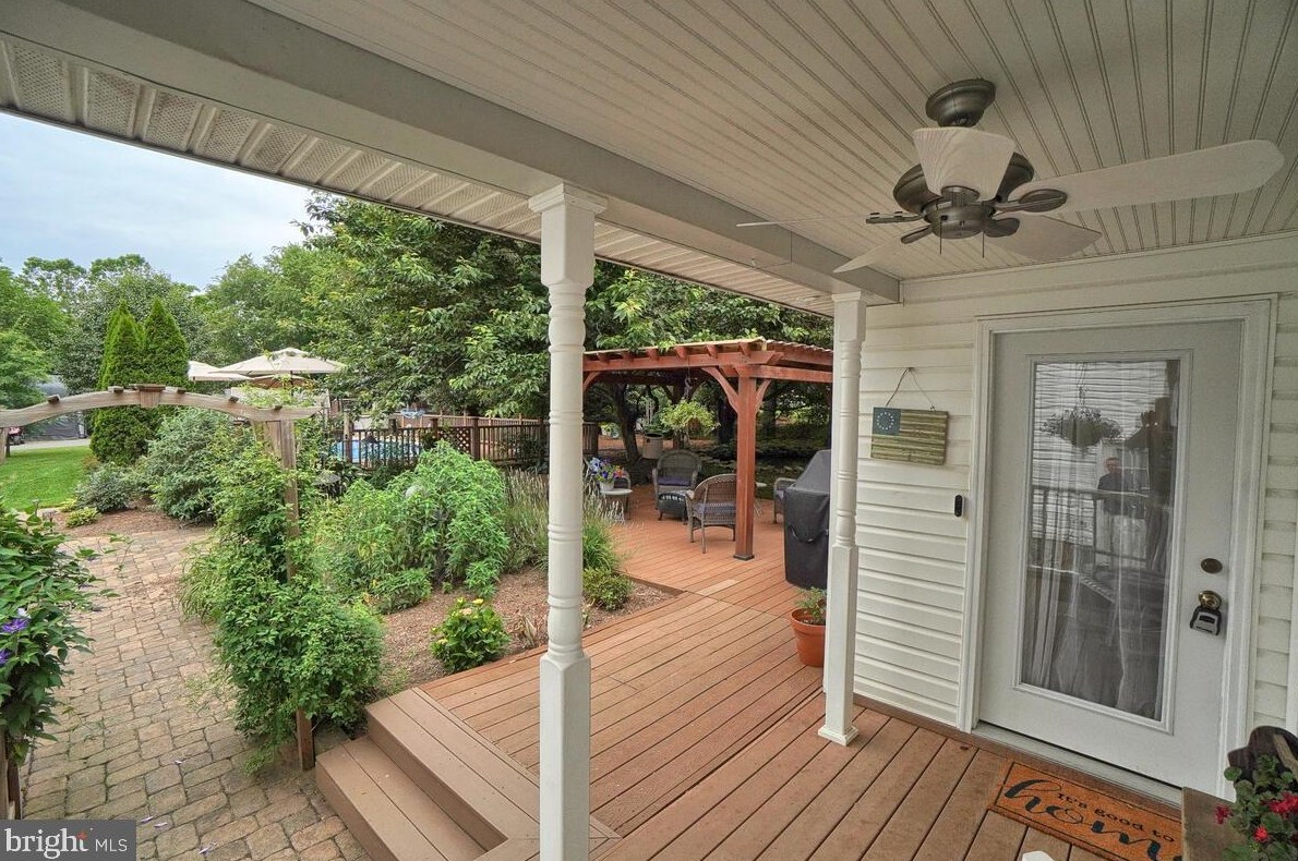 4304 Bartholows Rd, Mount Airy MD  21771-4916 exterior