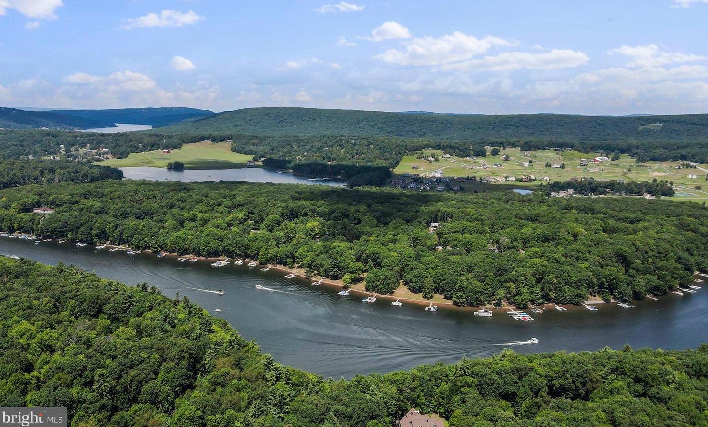 330 Hidden Valley Ln, Swanton, MD 21561