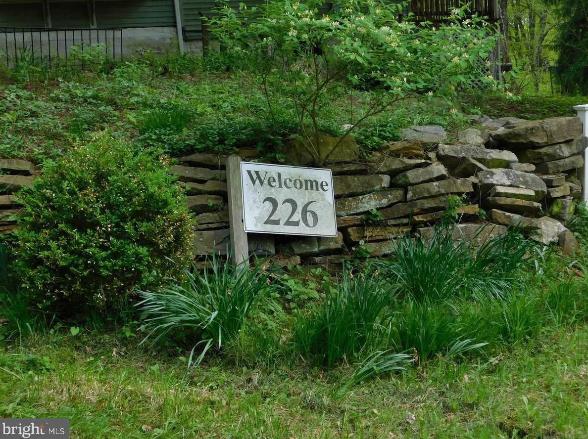 226 Paul Fisher Rd, Friendsville, MD 21531