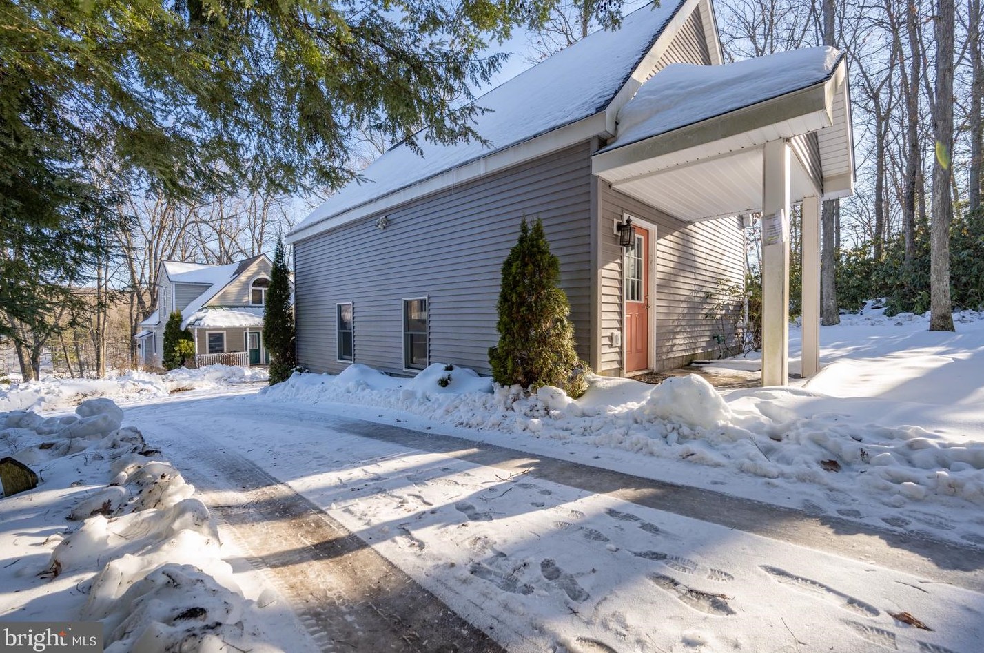 422 S Shore Rd, Swanton, MD 21561