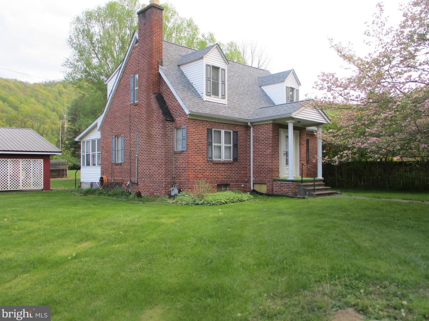 303 Orchard St, Kitzmiller, MD 21538