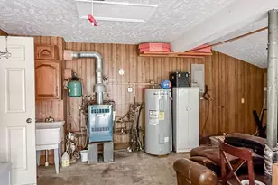 609 Southern Pines Dr, Oakland, MD 21550 - Photo 48