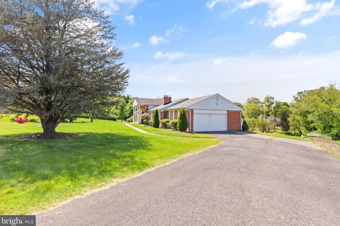 901 Dellwood Dr, Fallston, MD 21047