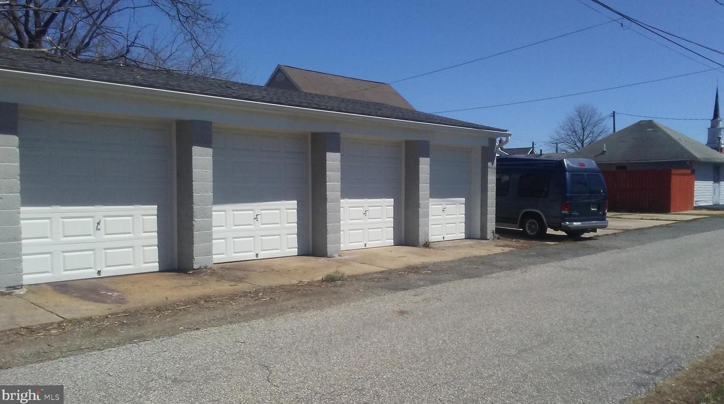 3 S Law St, Aberdeen, MD 21001