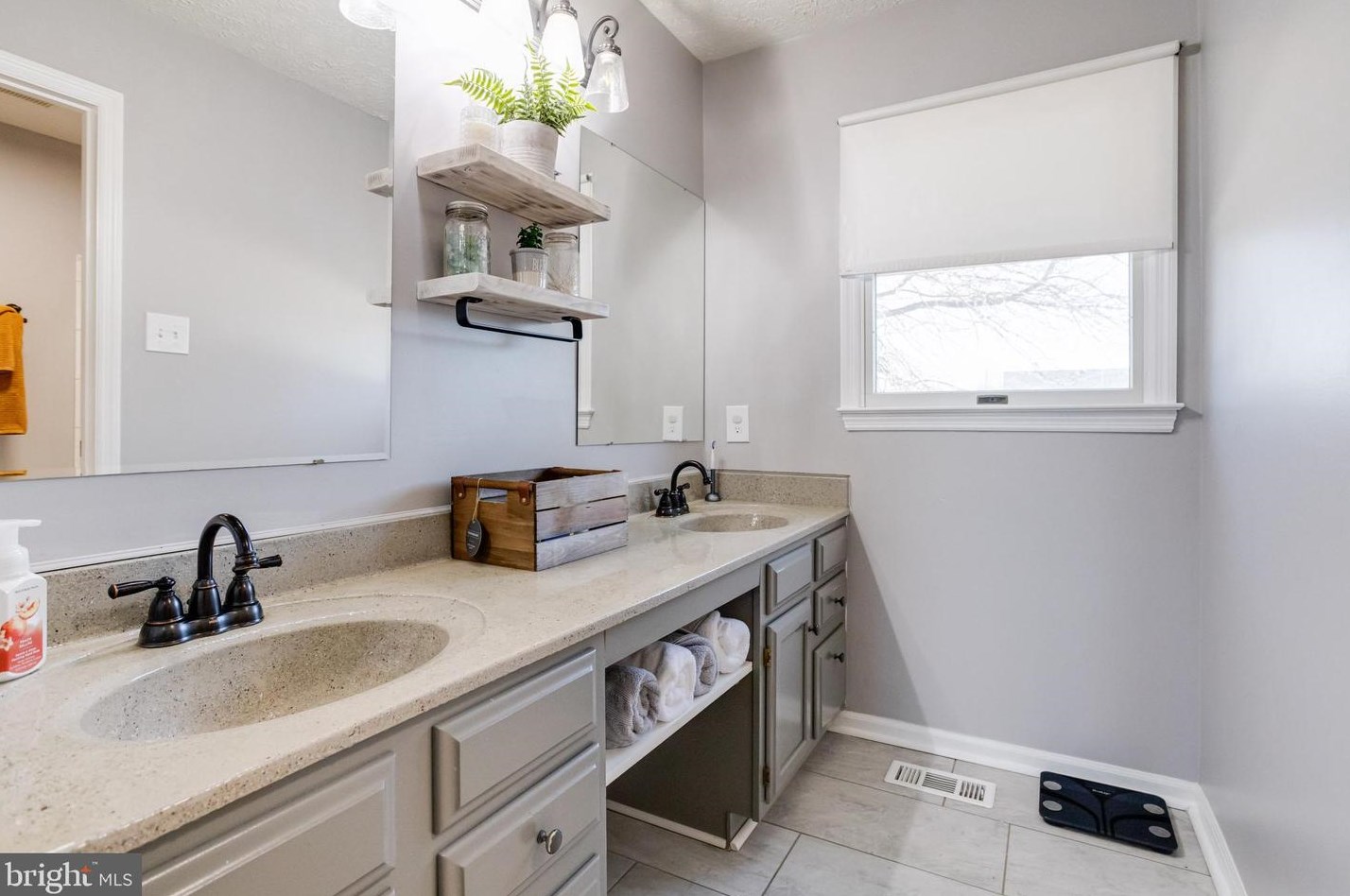 488 Windemere Dr, Aberdeen MD  21001-1800 exterior
