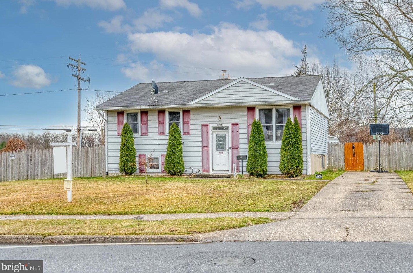 2017 Hanson Rd, Edgewood, MD 21040