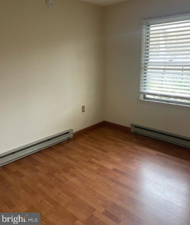 39 Hillman Ct, Aberdeen MD  21001-2406 exterior