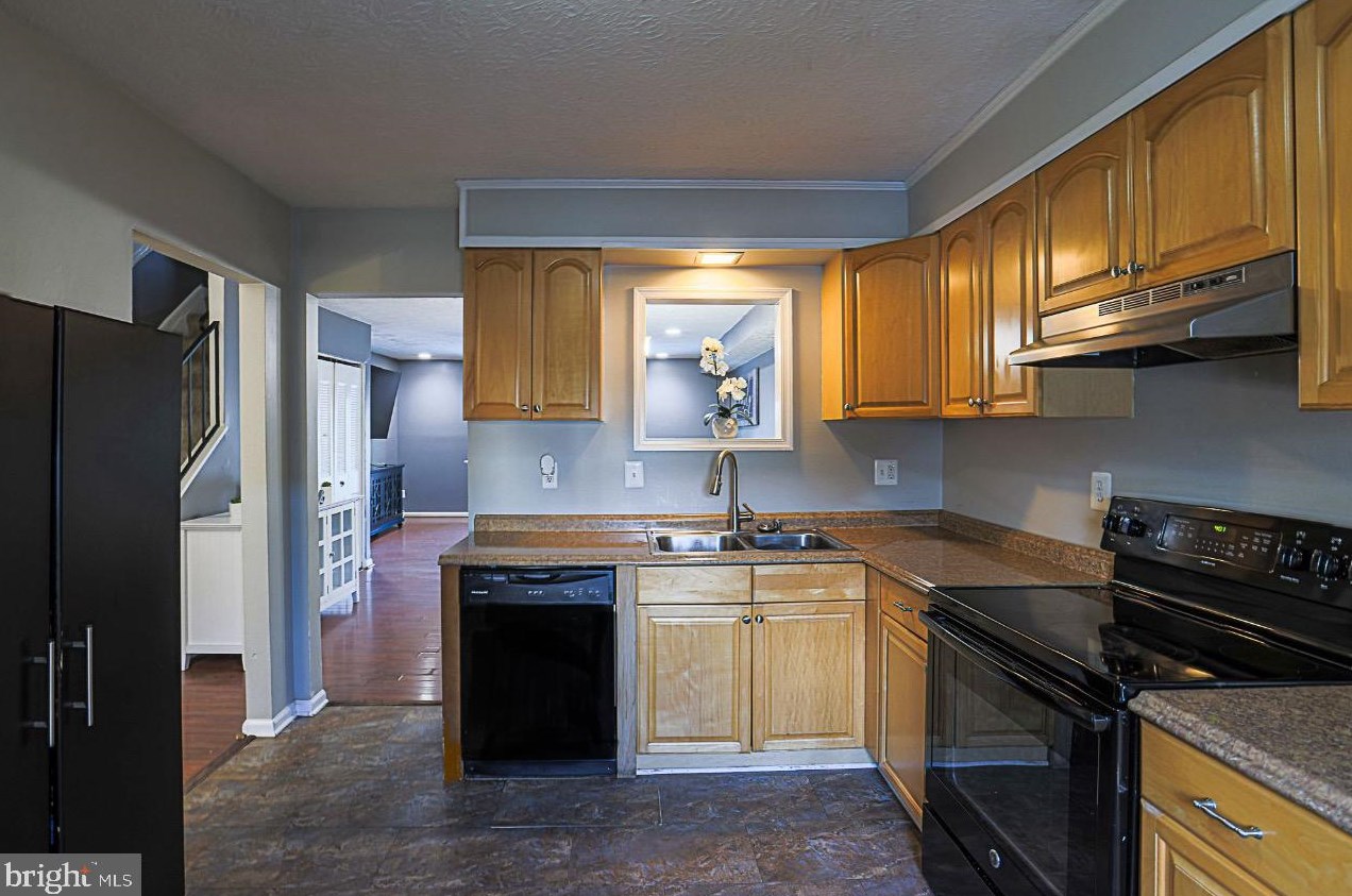 2822 Beckon Dr, Edgewood, MD 21040