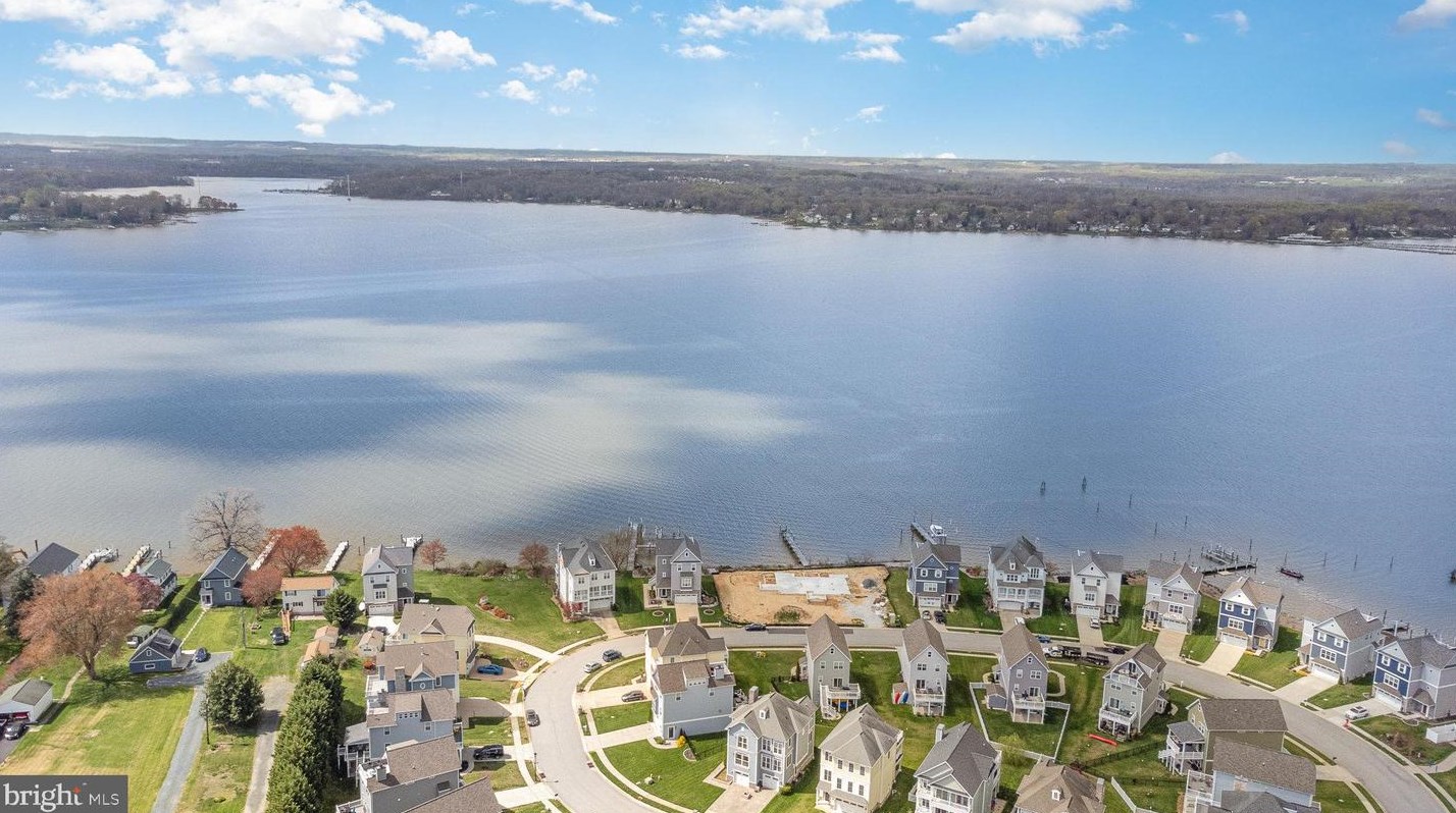 333 Marina Ave, Aberdeen MD  21001-4204 exterior