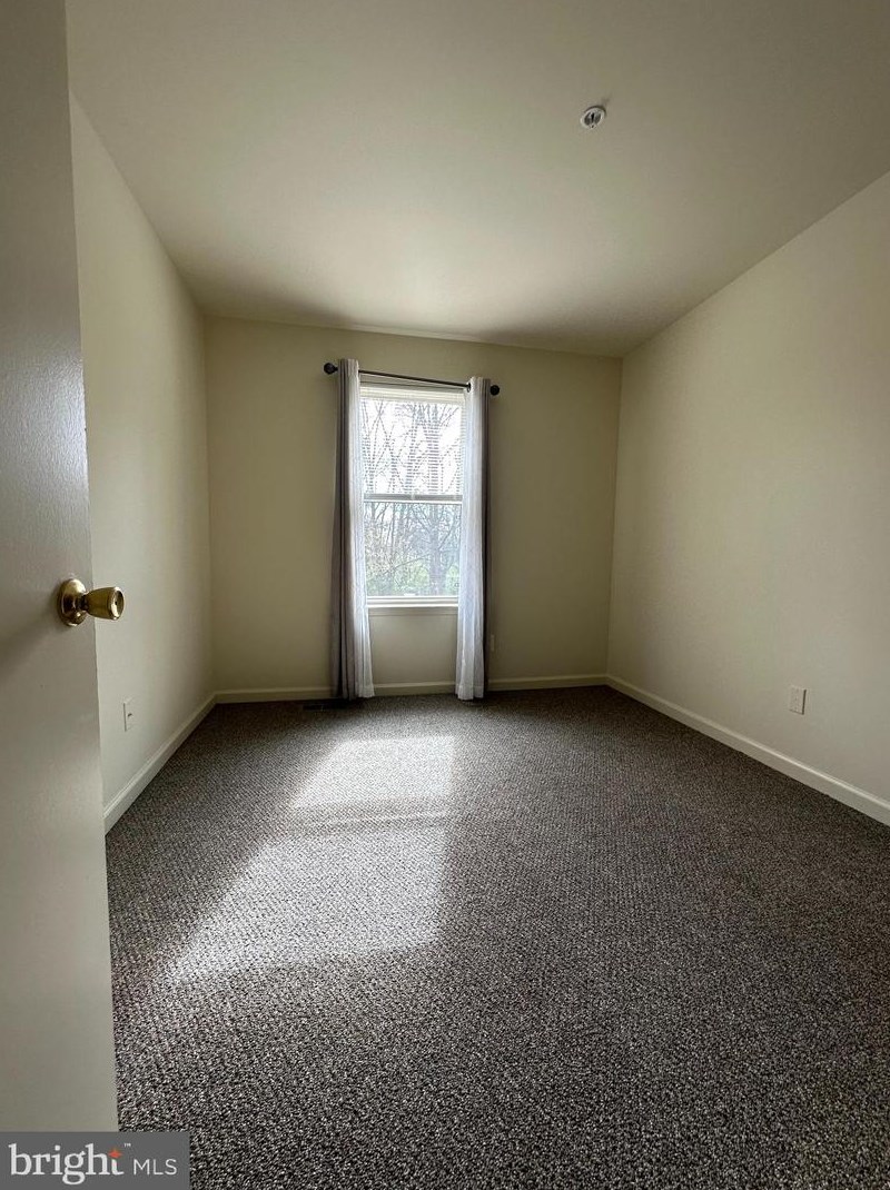 290 Center Deen Ave, Aberdeen MD  21001-2043 exterior