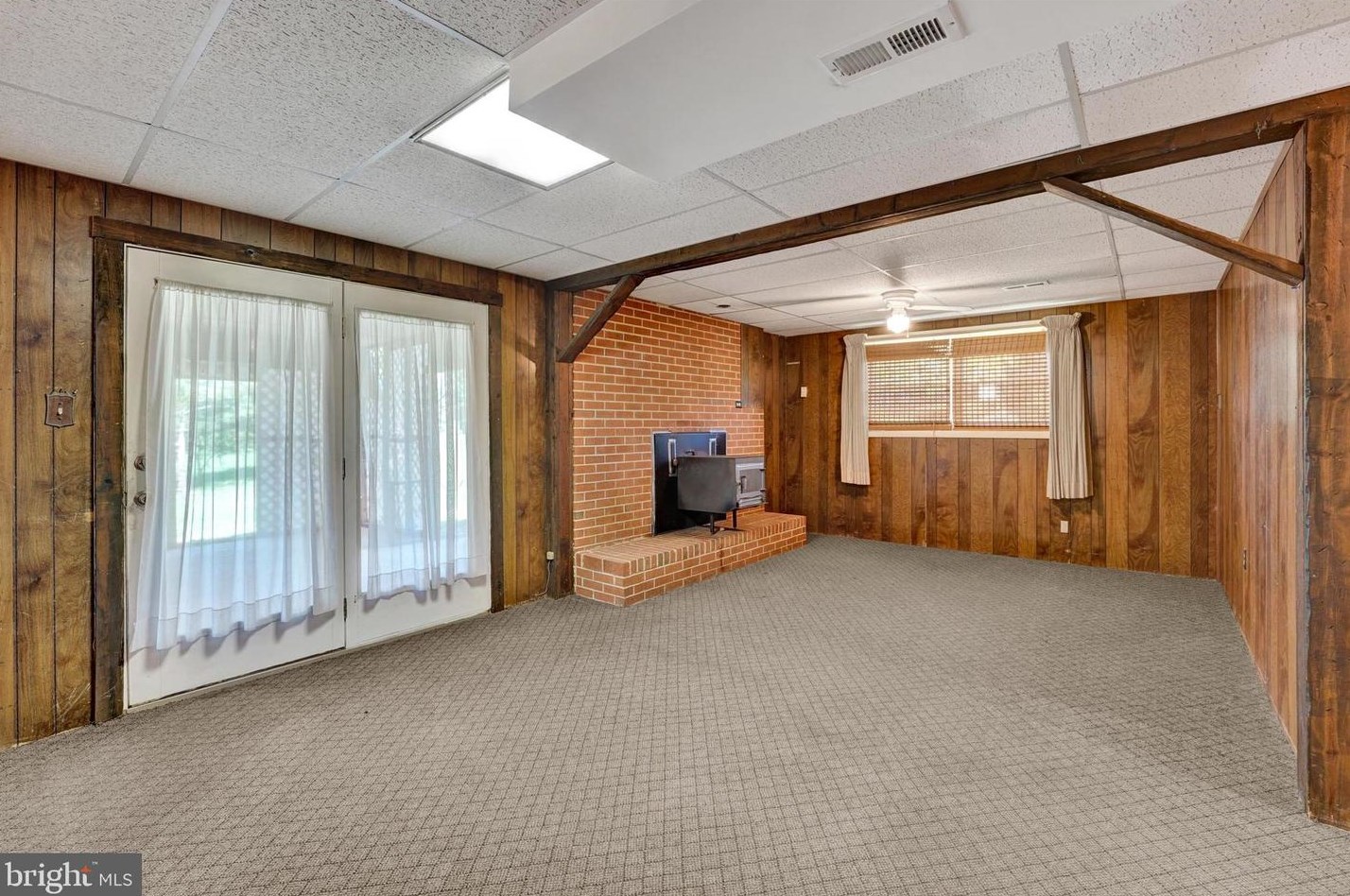 4342 Cooper Rd, Cardiff MD exterior