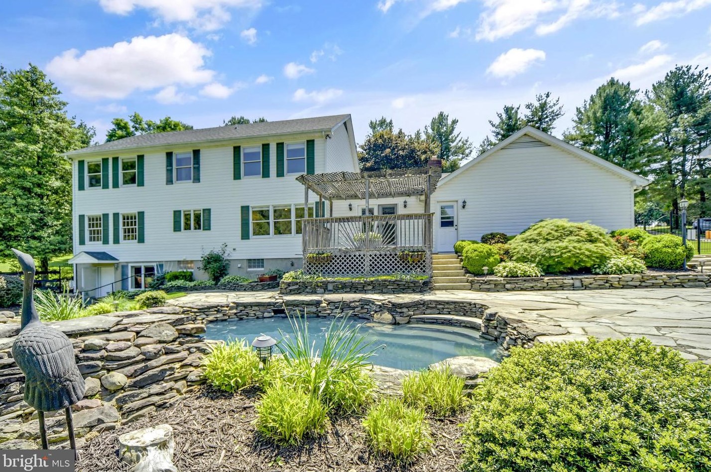 2244 Engle Rd, Fallston, MD 21047