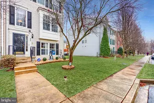 229 Kestrel Dr, Belcamp, MD 21017 - Photo 2