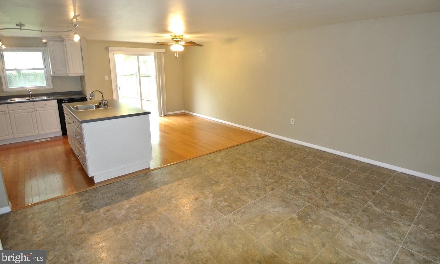 908 Cambridge Ave, Aberdeen, MD 21001
