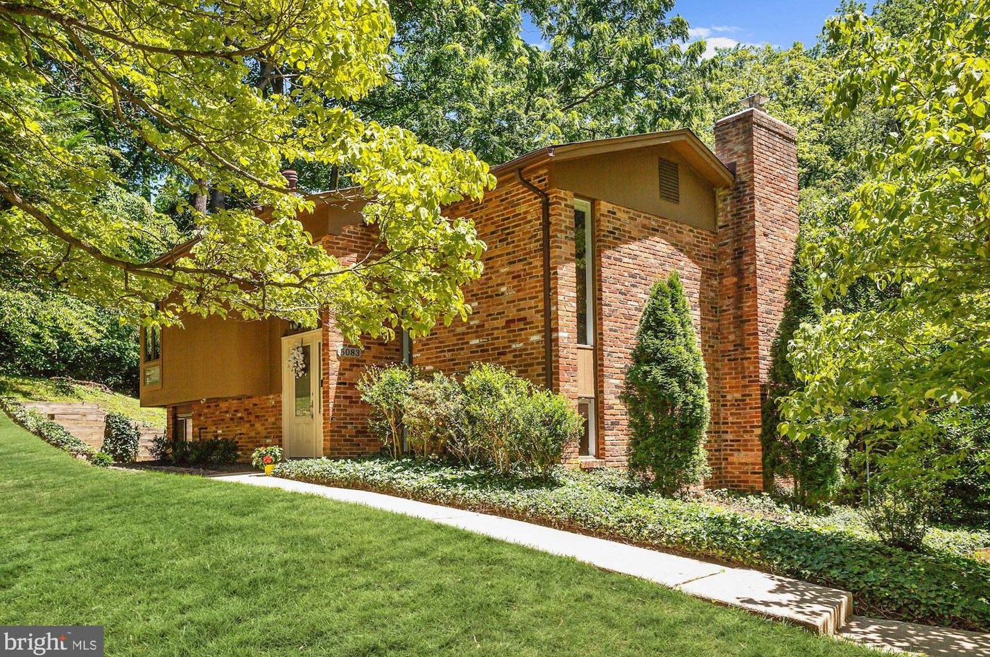 5083 Blacksmith Dr, Columbia, MD 21044-1304