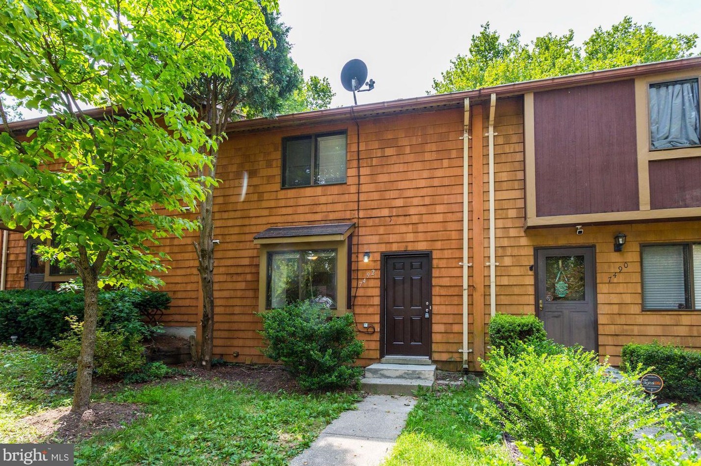 7492 Hickory Log Cir, Columbia, MD 21045