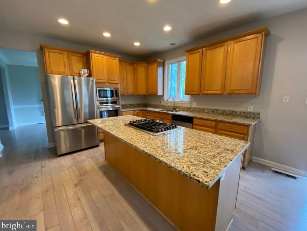 5823 Montgomery Rd, Baltimore, MD 21075-5937
