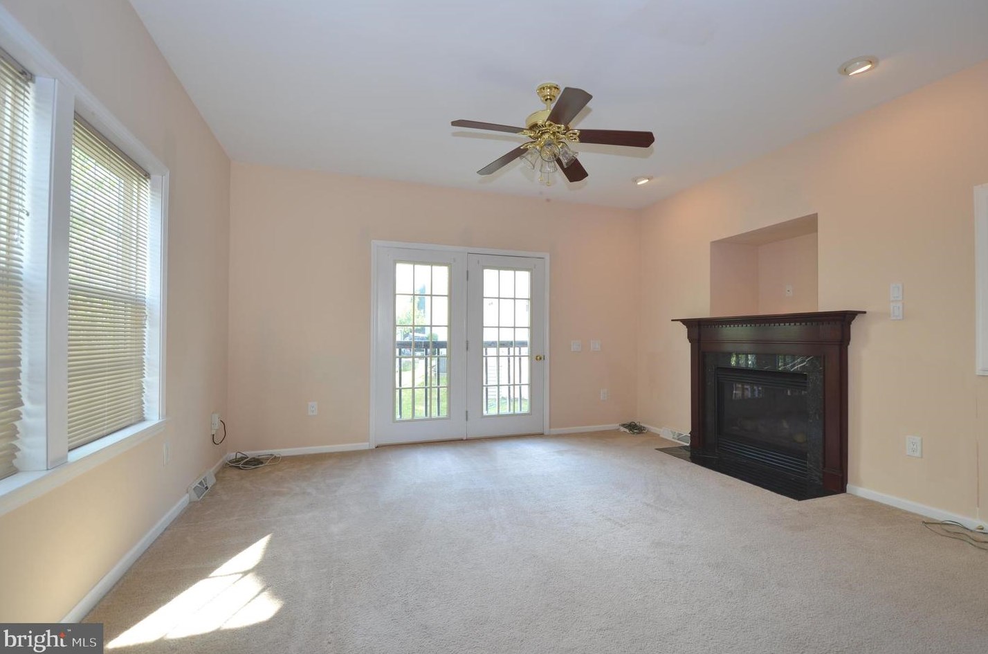 7677 Bluff Point Ln, Baltimore, MD 21075