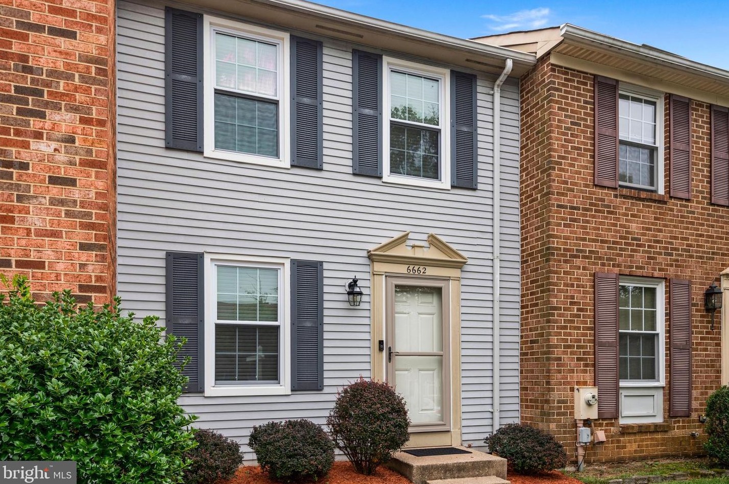 6662 Ducketts Ln, Baltimore, MD 21075-6149