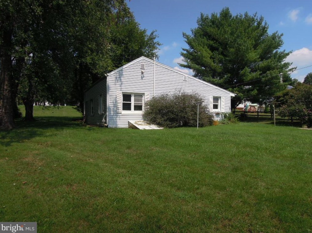 8457 Church Lane Rd, Ellicott, MD 21043-3304