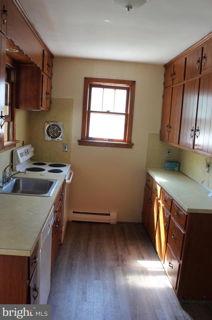 11755 Triadelphia Rd, Ellicott MD  21042-1002 exterior