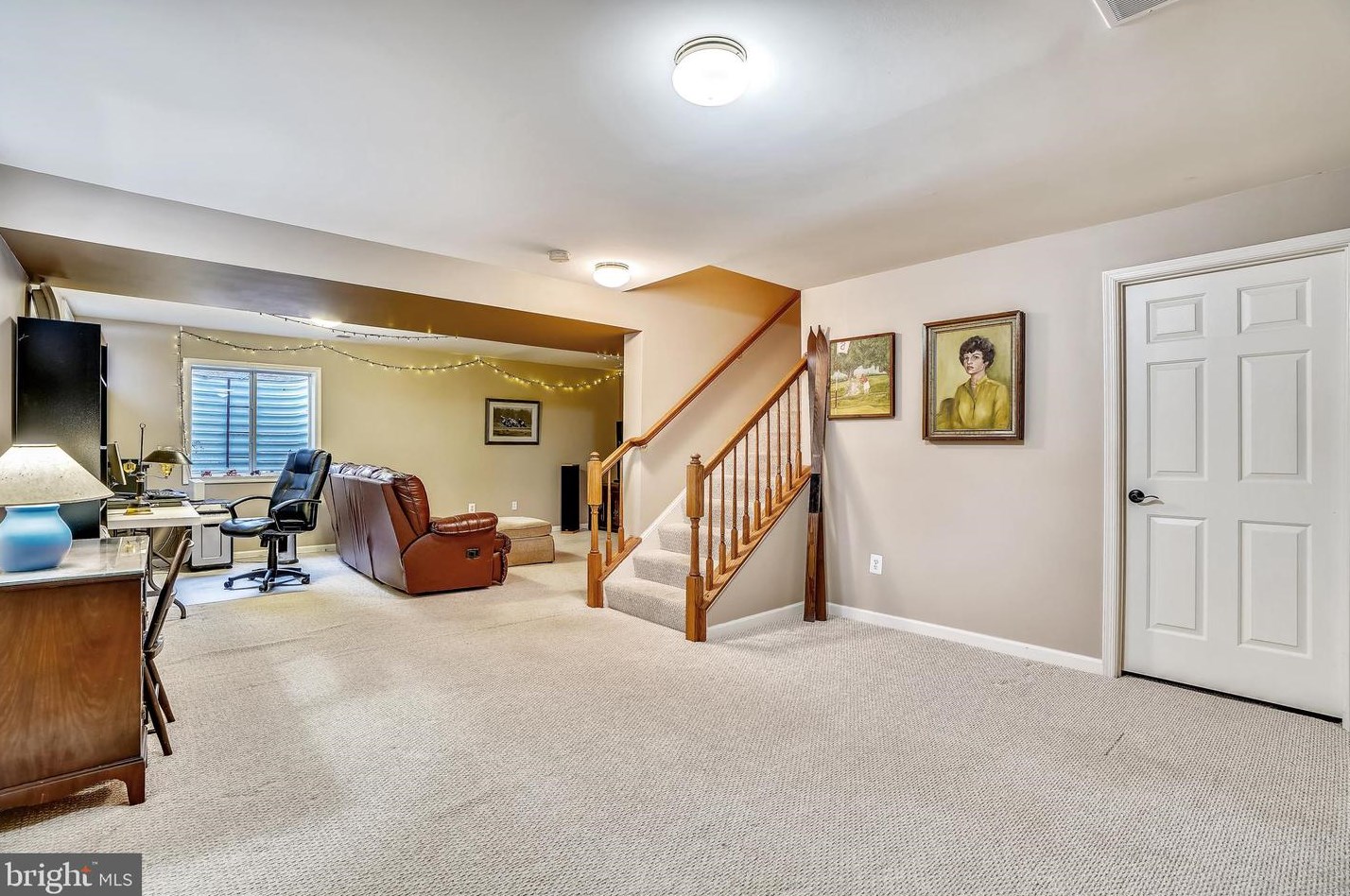 5234 Font Ave, Ellicott MD 21043-7003 exterior