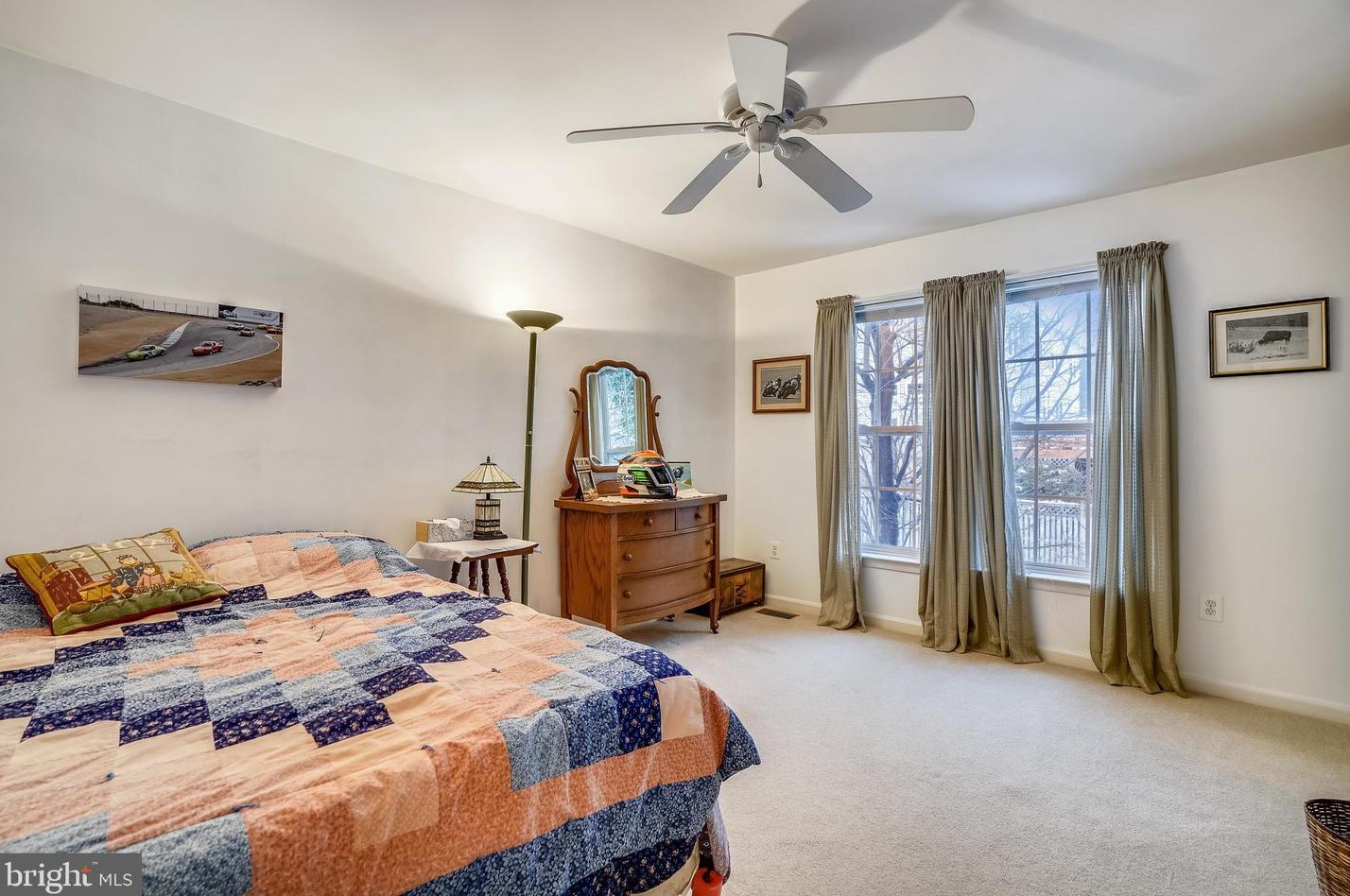 5234 Font Ave, Ellicott MD 21043-7003 exterior