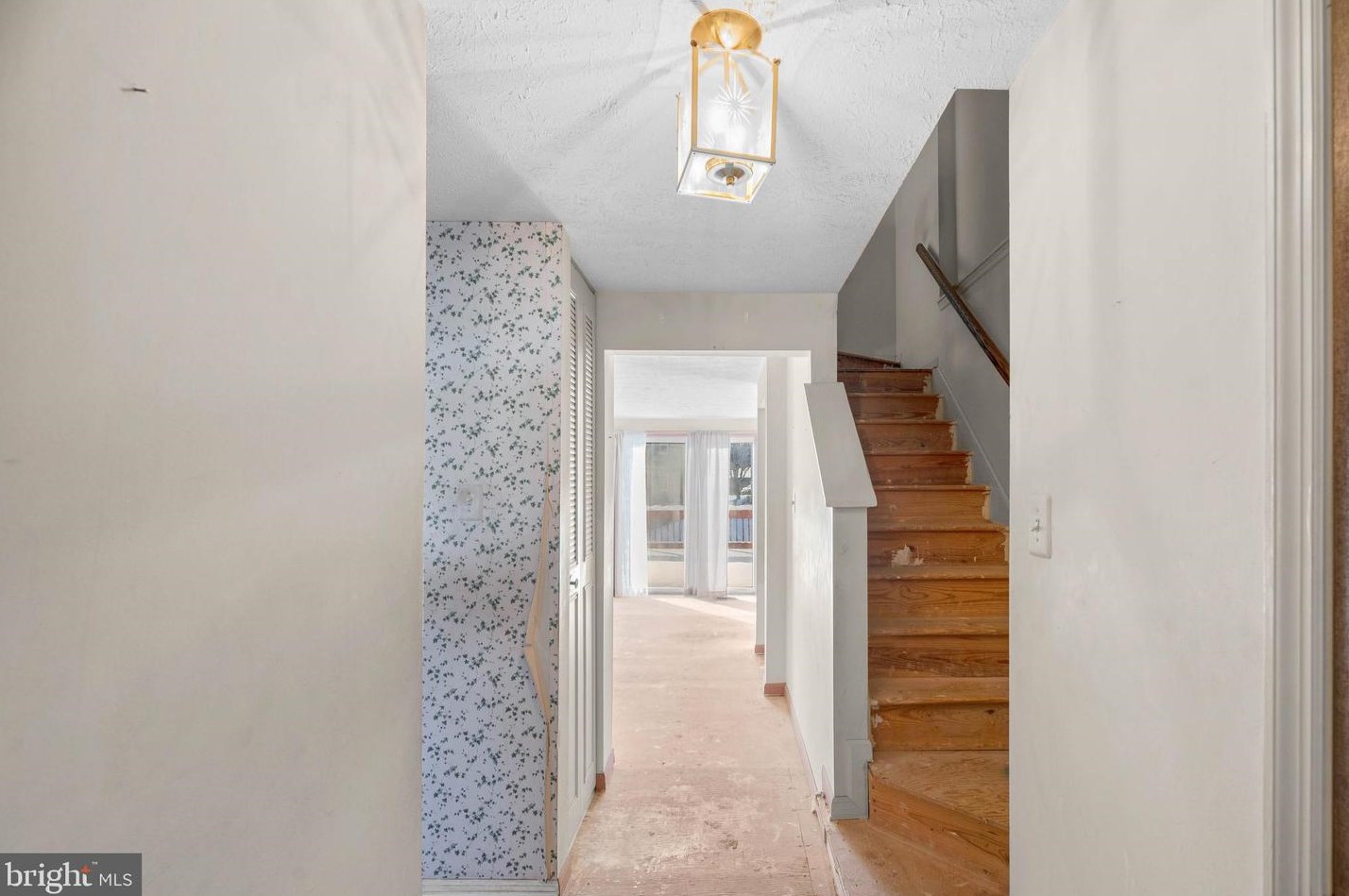6423 Rockledge Ct, Baltimore, MD 21075-5449