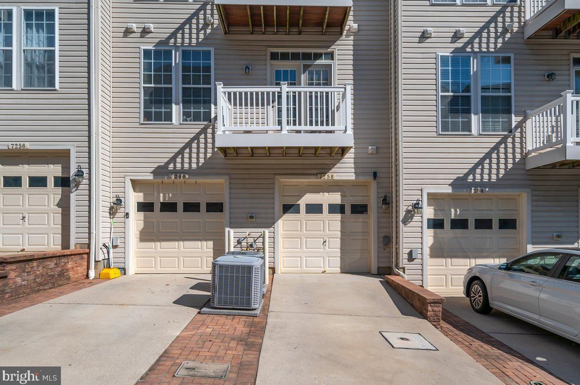 7258 Elkridge Crossing Way, Baltimore MD  21075-5423 exterior