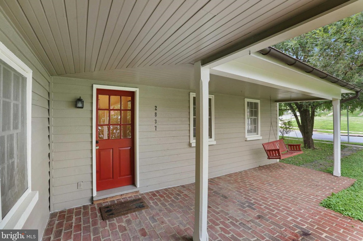 2837 Burrows Ln, Ellicott, MD 21043-3674