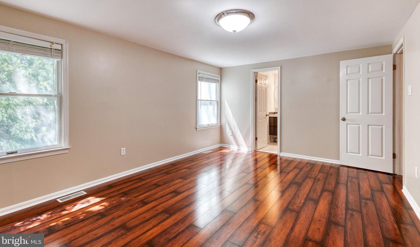 6645 Windsor Ct, Columbia MD 21044-4147 exterior