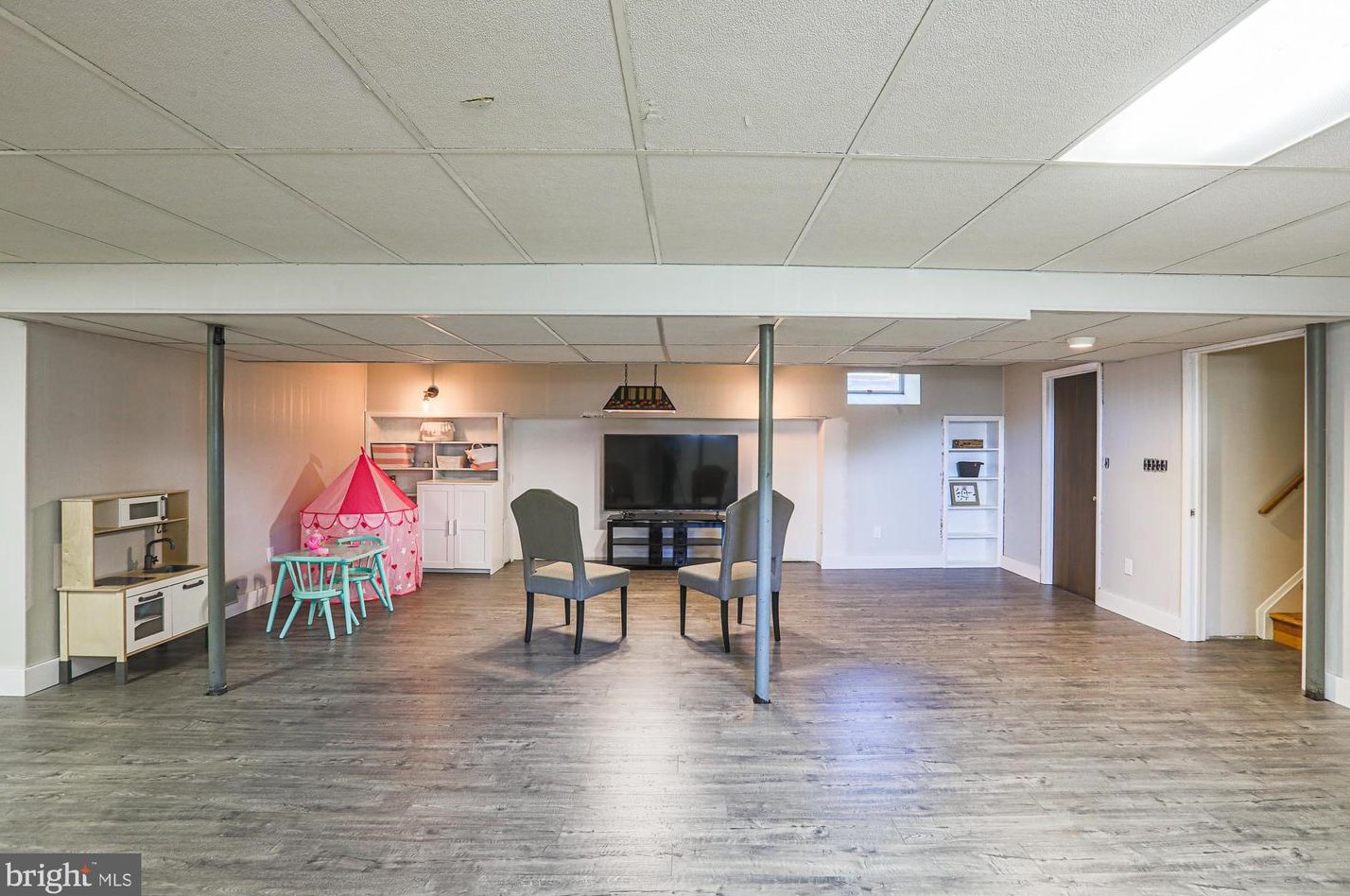 12217 Ioka Ct, Ellicott MD 21042-1328 exterior