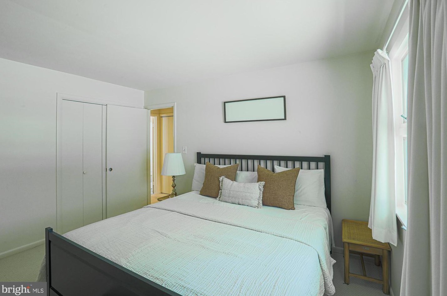 12217 Ioka Ct, Ellicott MD 21042-1328 exterior