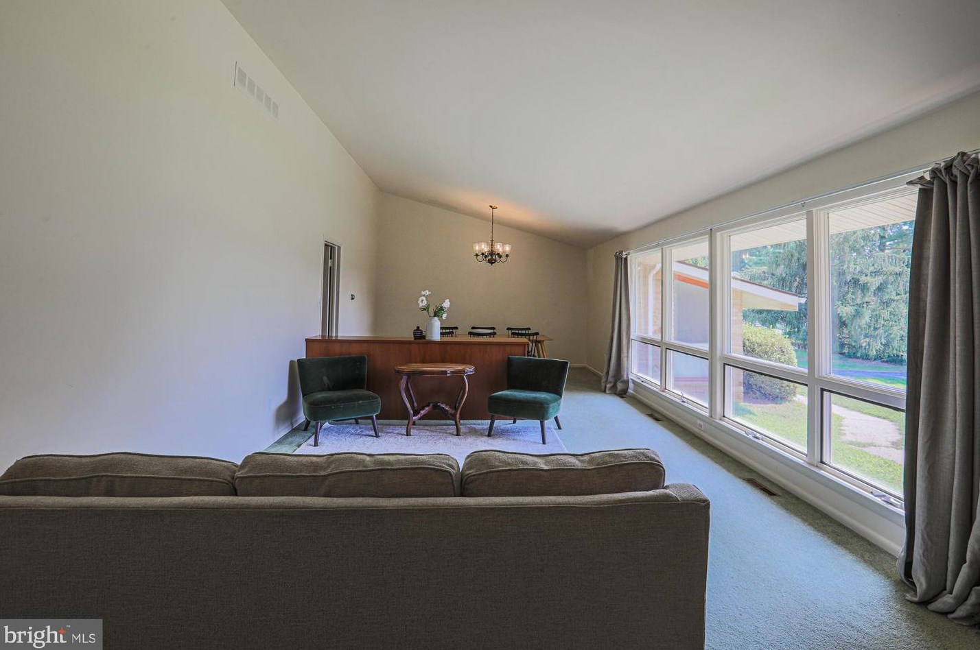 12217 Ioka Ct, Ellicott MD 21042-1328 exterior