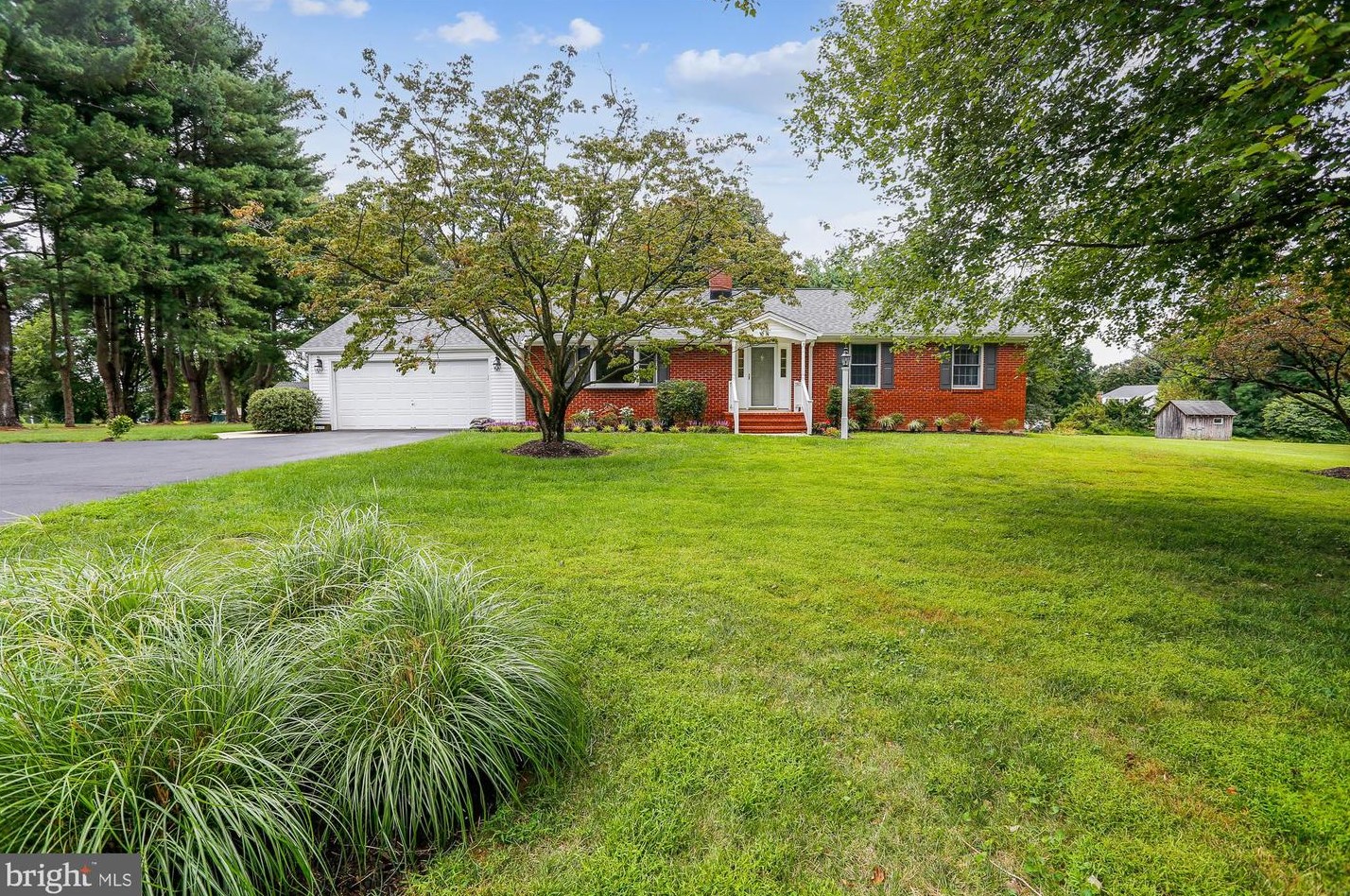 15805 Bellis Dr, Woodbine, MD 21797
