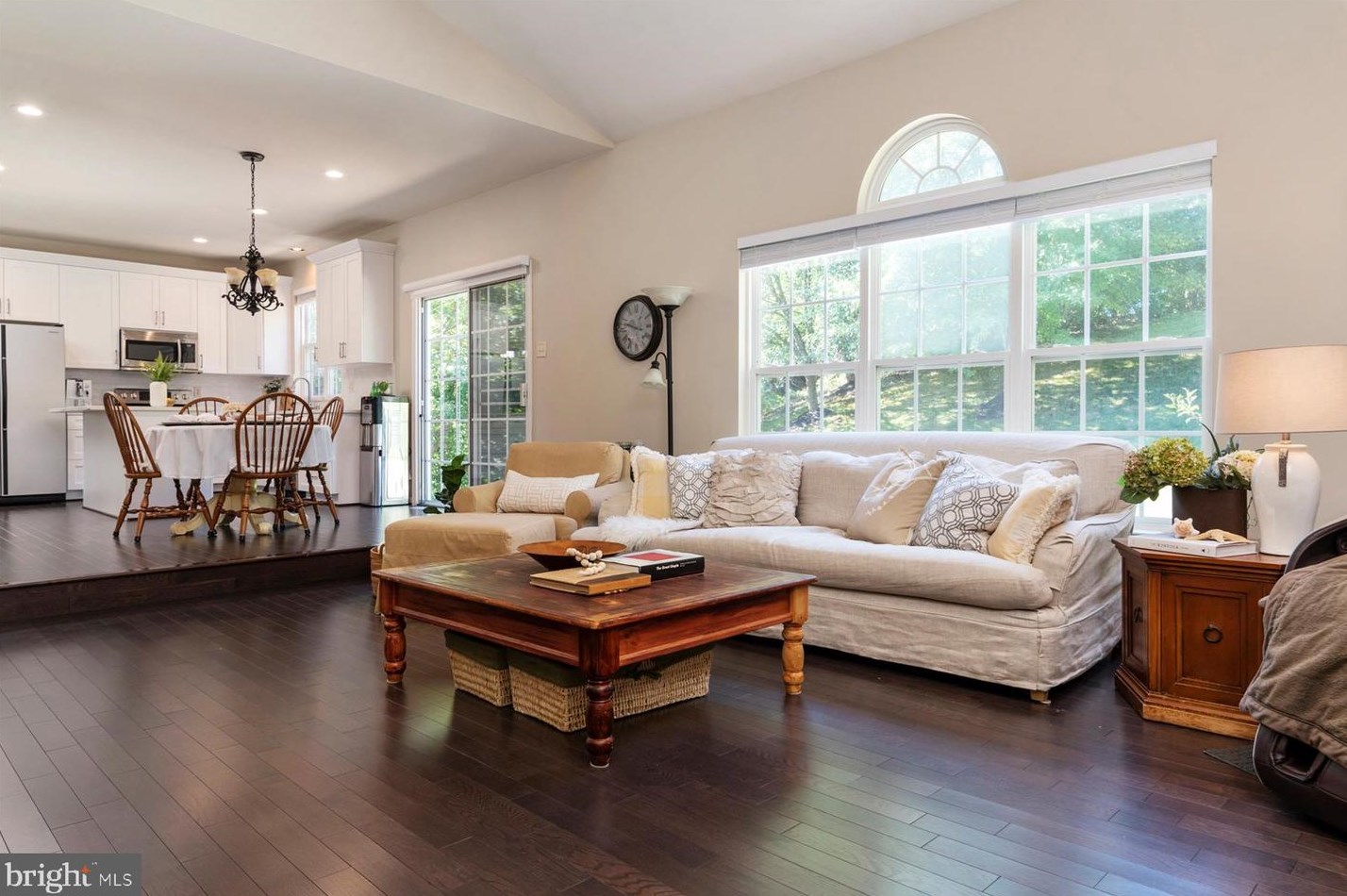 4313 English Morning Ln, Ellicott MD 21043-6790 exterior