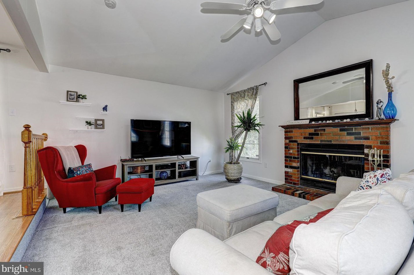 8345 Kings Heights Rd, Ellicott MD 21043-6051 exterior