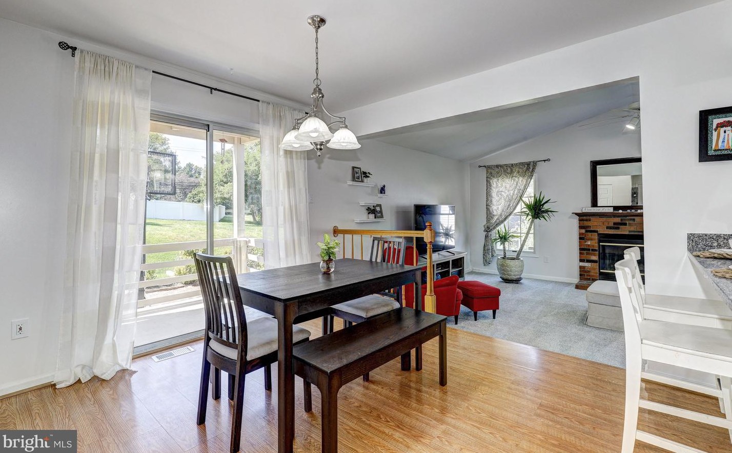 8345 Kings Heights Rd, Ellicott MD 21043-6051 exterior