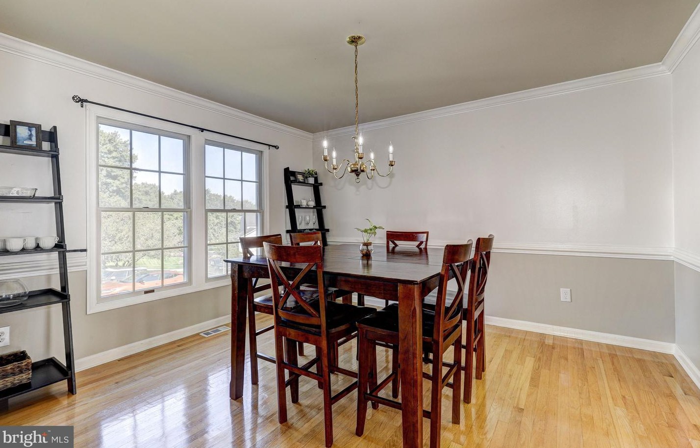 8345 Kings Heights Rd, Ellicott MD 21043-6051 exterior