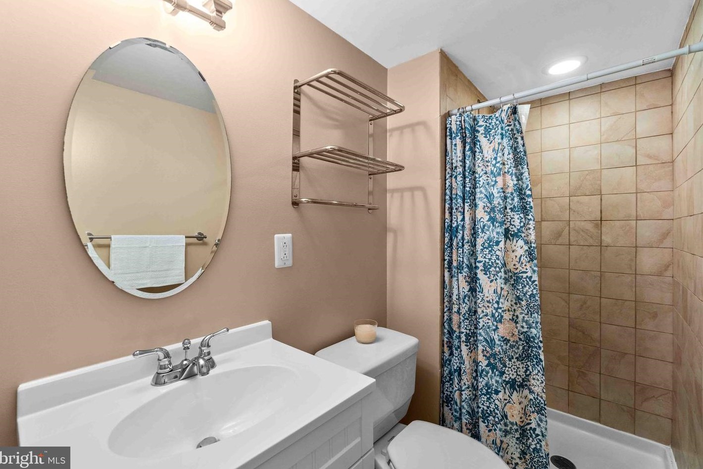 7060 Oak Grv Way, Baltimore MD  21075-6512 exterior