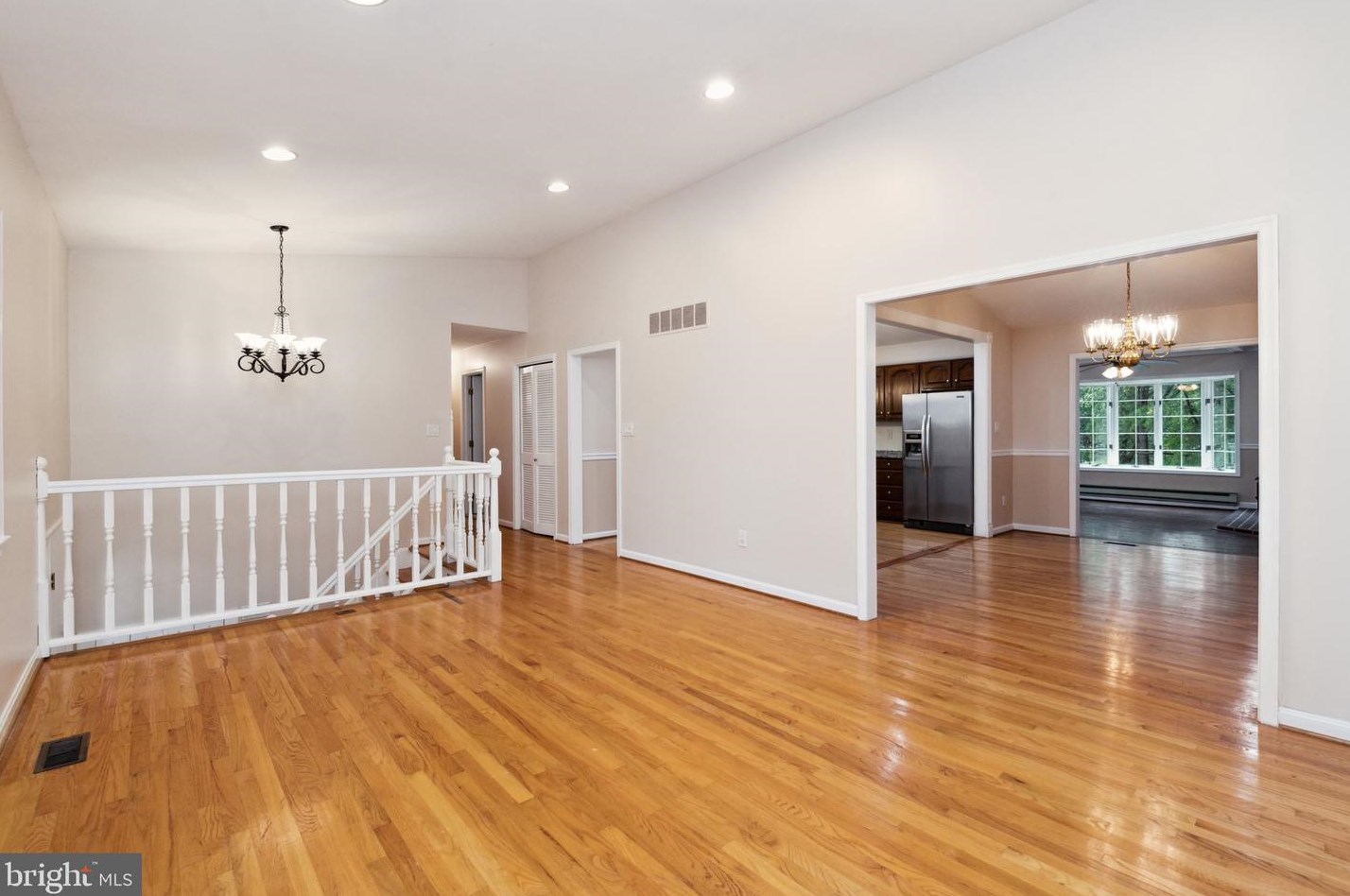 10068 Century Dr, Ellicott MD exterior