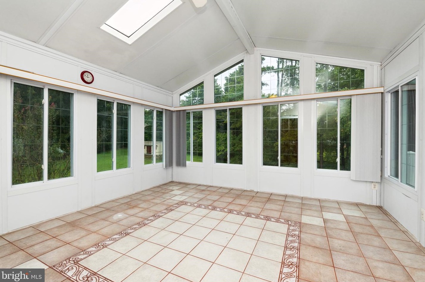 10068 Century Dr, Ellicott MD exterior