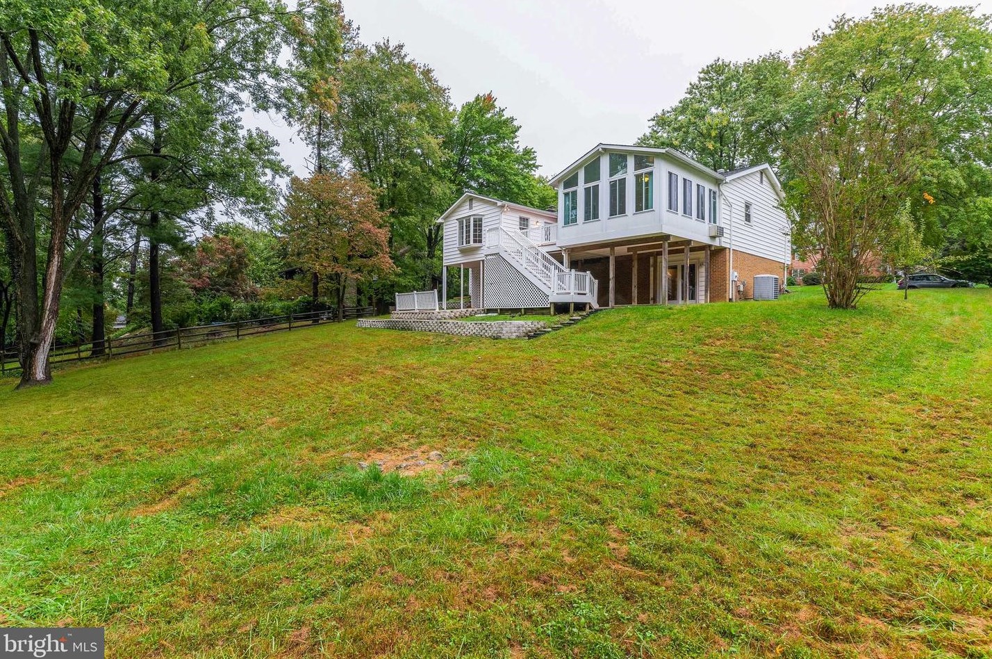 10068 Century Dr, Ellicott MD exterior