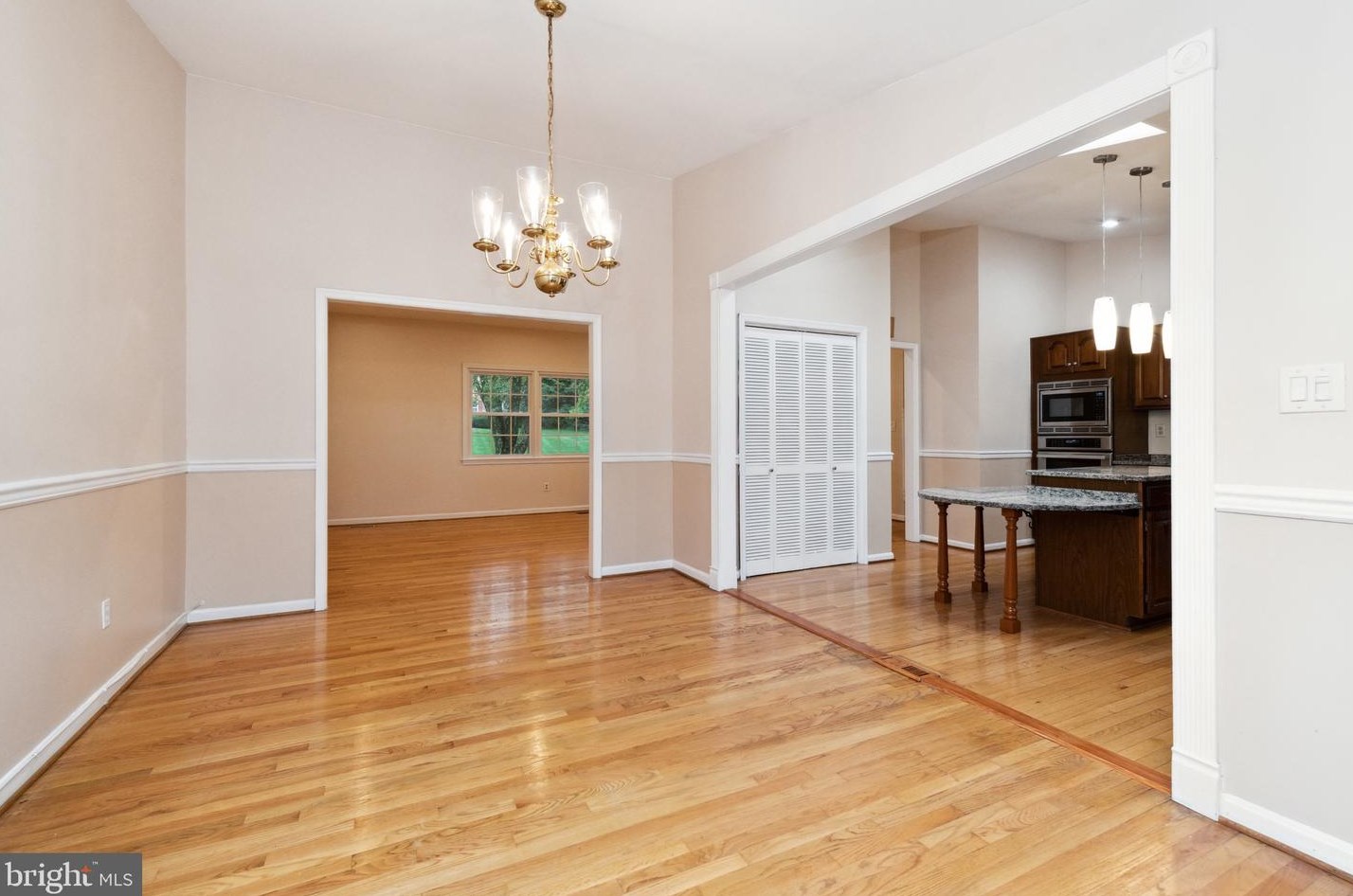 10068 Century Dr, Ellicott MD exterior