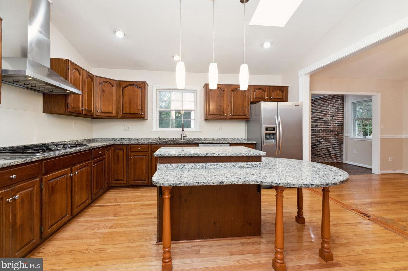 10068 Century Dr, Ellicott MD exterior