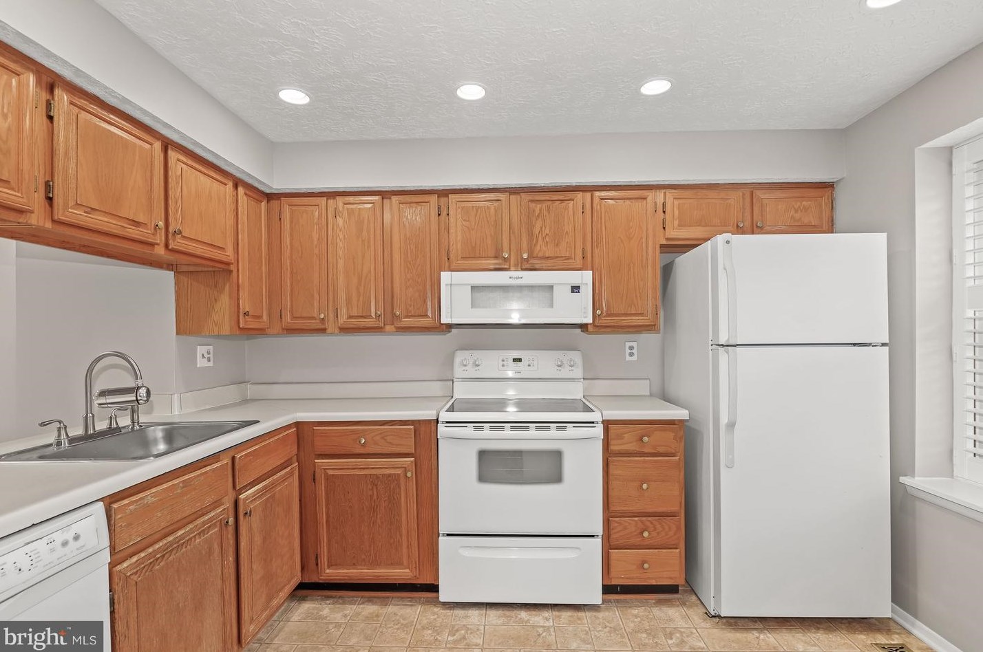 6024 Rowanberry Dr, Baltimore, MD 21075-5252