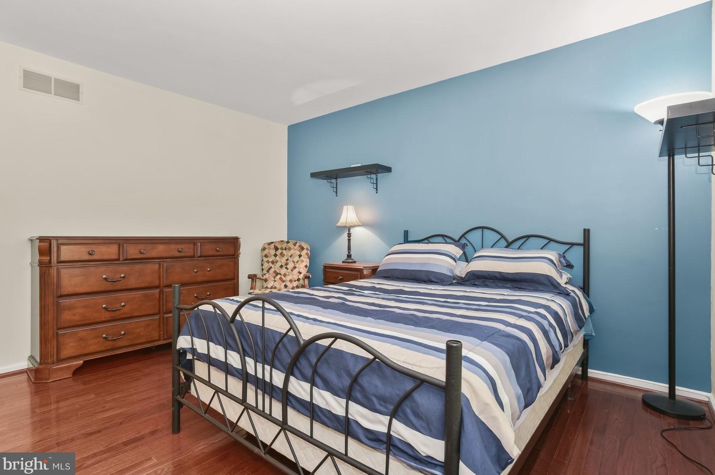 2931 Pebble Bch Dr, Ellicott MD 21042-2182 exterior