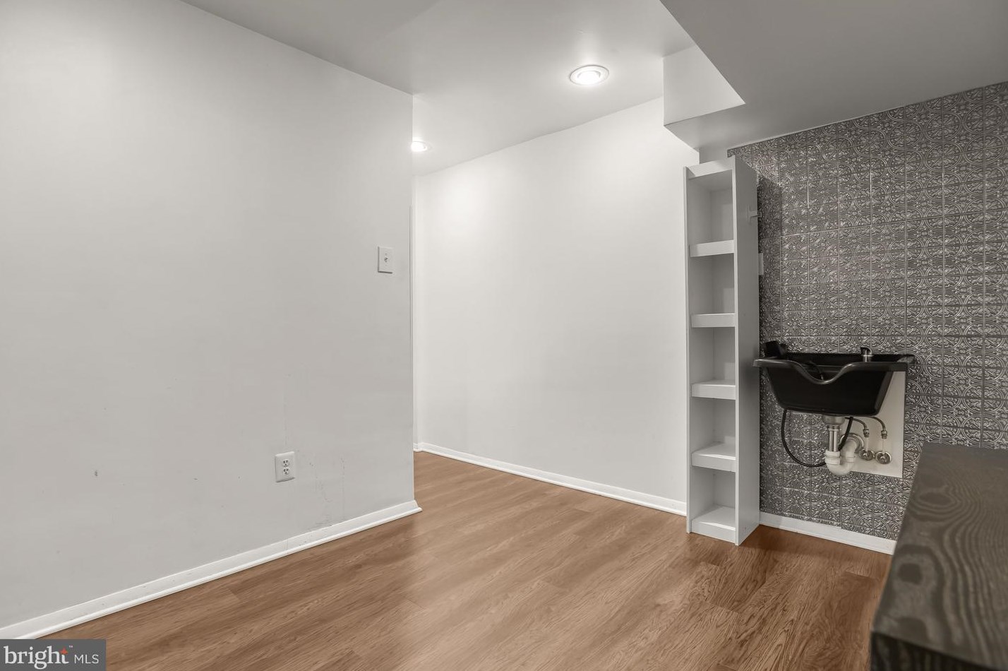 2931 Pebble Bch Dr, Ellicott MD 21042-2182 exterior