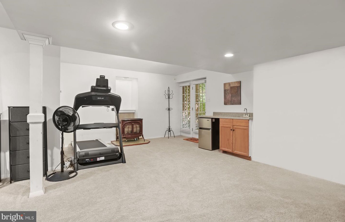 2931 Pebble Bch Dr, Ellicott MD 21042-2182 exterior